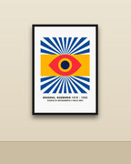 Bauhaus 3 en una pared clara con marco negro (imagen ilustrativa)
