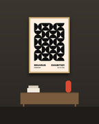 Bauhaus 10 en una pared oscura con marco de kiri claro (imagen ilustrativa)