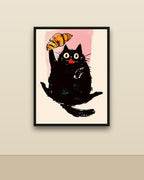Gato con medialuna en una pared clara con marco negro (imagen ilustrativa)