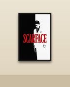 Scarface en una pared clara con marco negro (imagen ilustrativa)