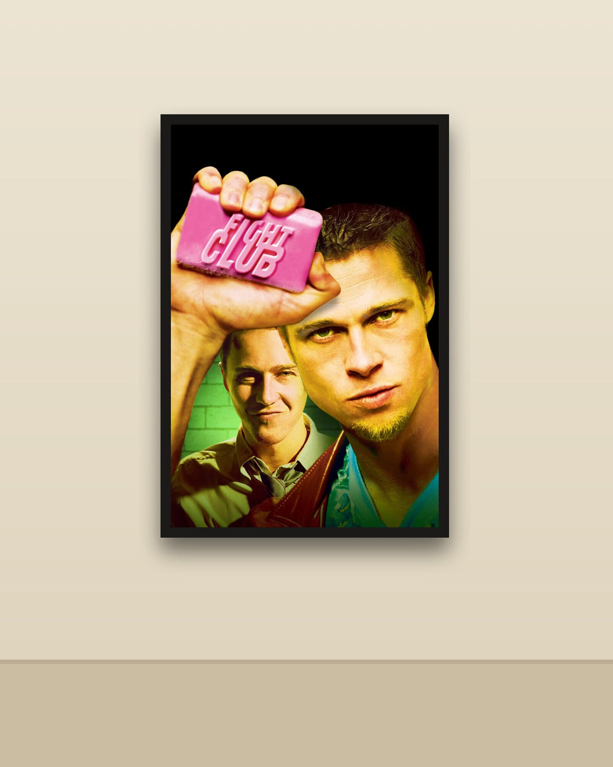 Fight Club en una pared clara con marco negro (imagen ilustrativa)