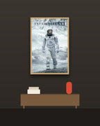 Interstellar en una pared oscura con marco de kiri claro (imagen ilustrativa)