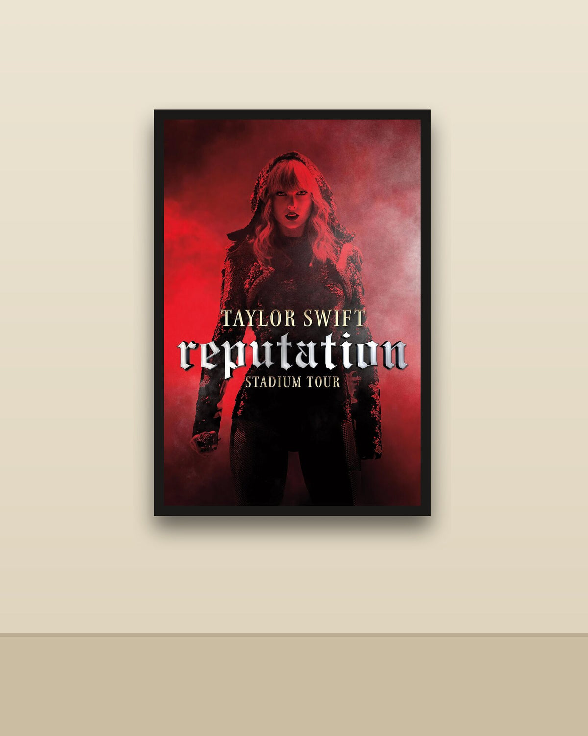 Taylor Swift Reputation Stadium Tour en una pared clara con marco negro (imagen ilustrativa)