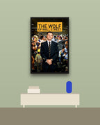 The Wolf of Wall Street en una pared verde con marco negro (imagen ilustrativa)